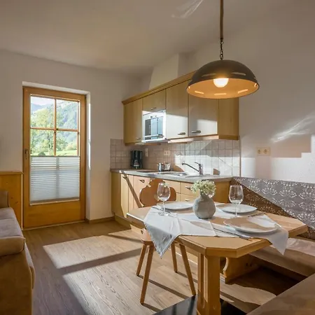 Huaterhof Apartment